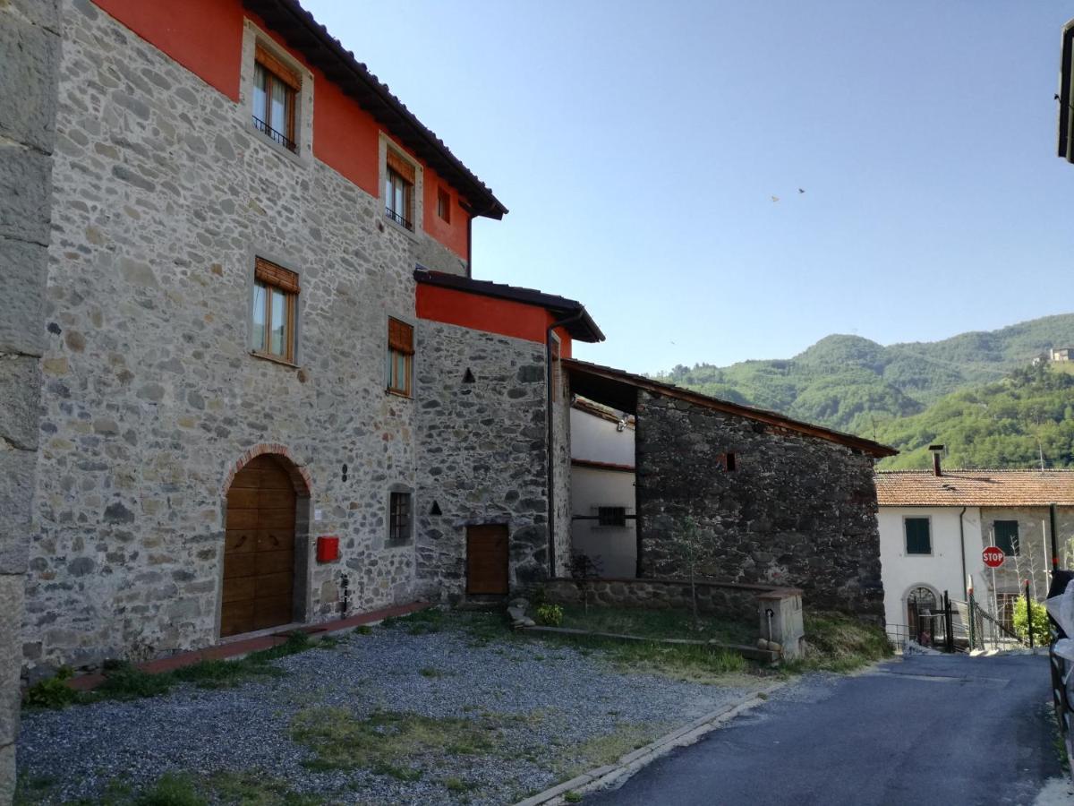 B & B Via Di Mezzo Coreglia Antelminelli Экстерьер фото